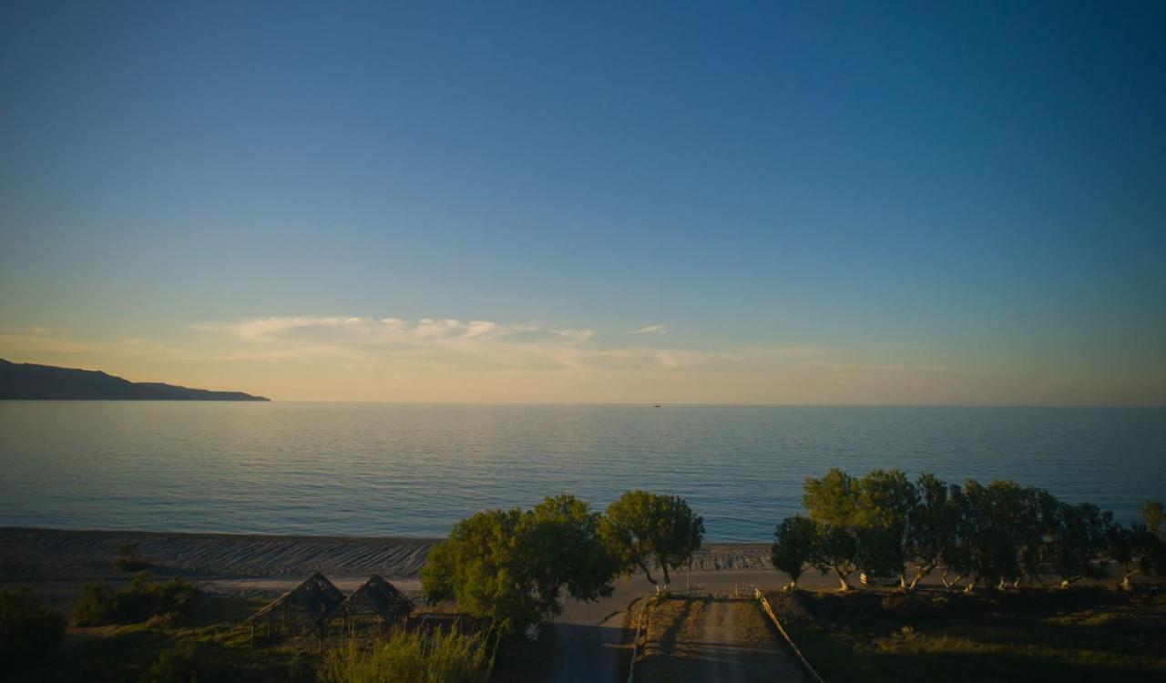 Odos Oneiron Tavronitis Bay Hotel Buitenkant foto